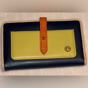 Spartina 449 wallet Navy w/ lime, orange and champagne accents. Like new.